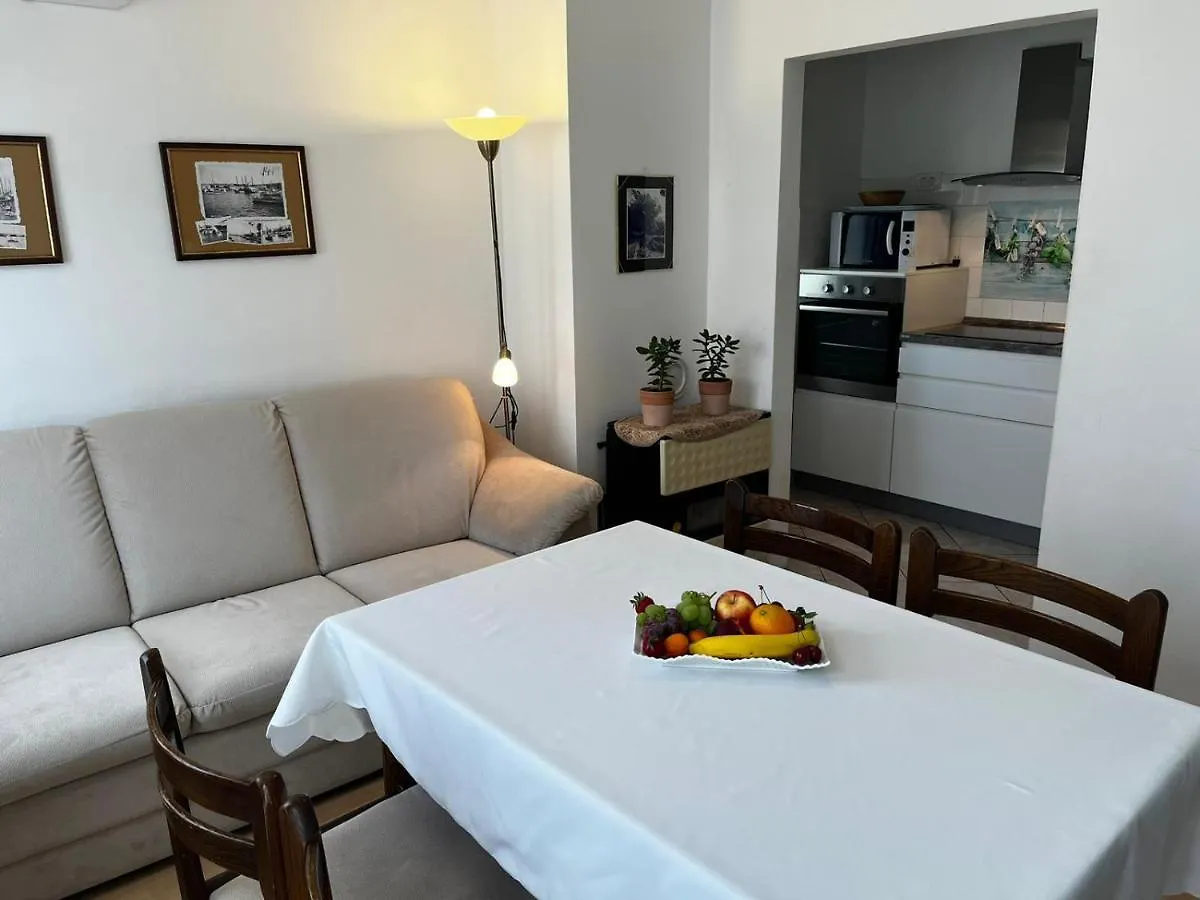Apartment Juric Nevi Malinska Croatia